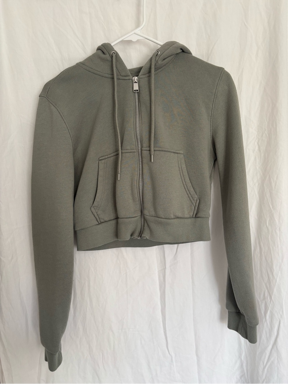 H&M Cropped Full Zip-Up Hoodie in Olive Green